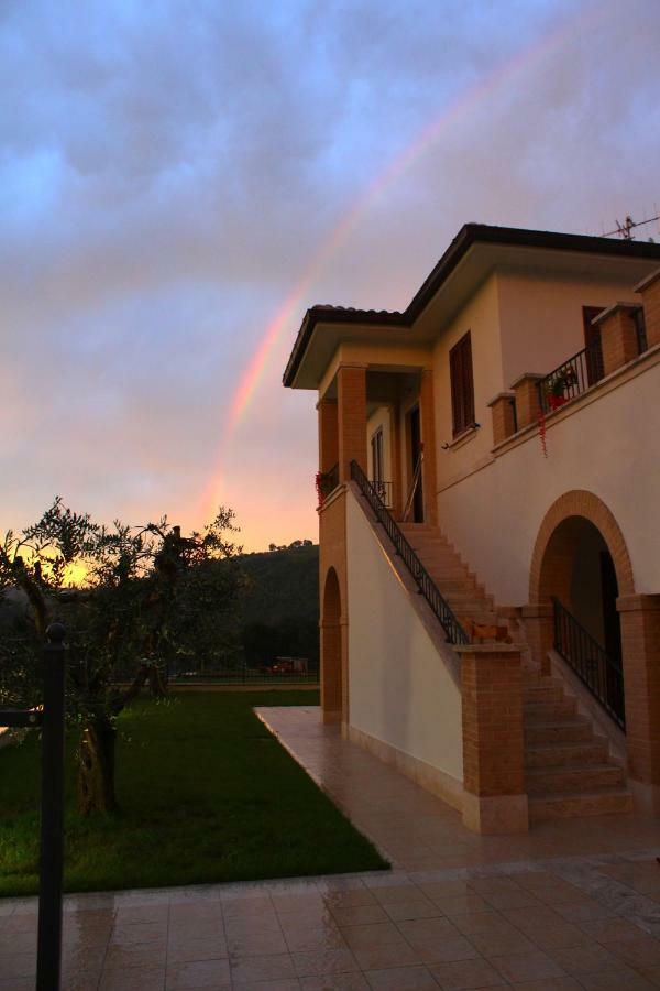 Residence Stella Del Gran Sasso Colledara Extérieur photo