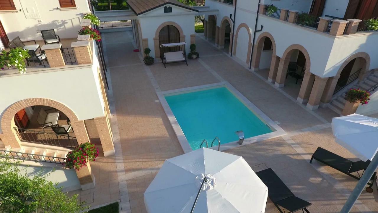Residence Stella Del Gran Sasso Colledara Extérieur photo