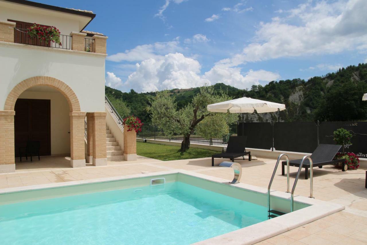 Residence Stella Del Gran Sasso Colledara Extérieur photo