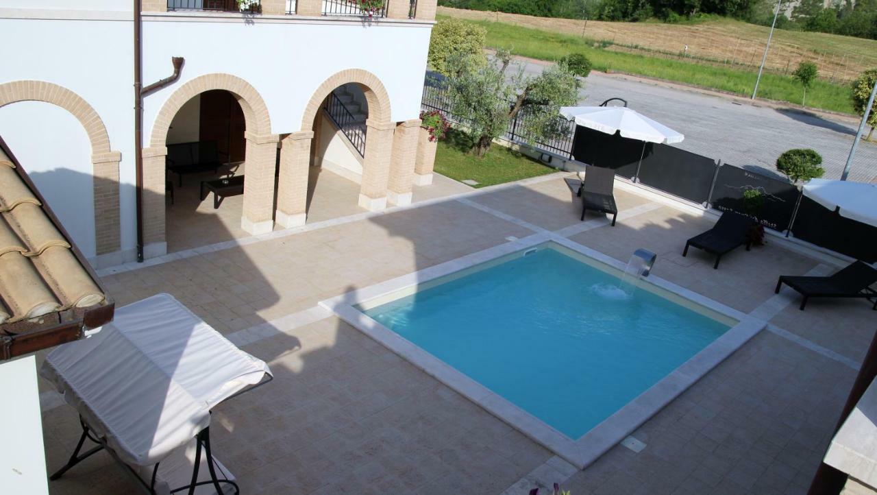 Residence Stella Del Gran Sasso Colledara Extérieur photo