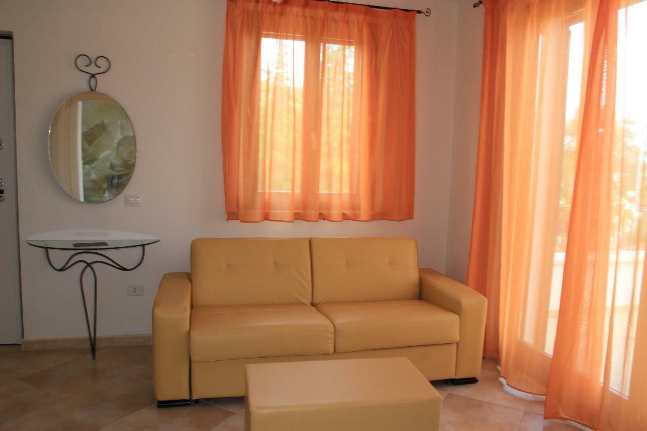 Residence Stella Del Gran Sasso Colledara Extérieur photo