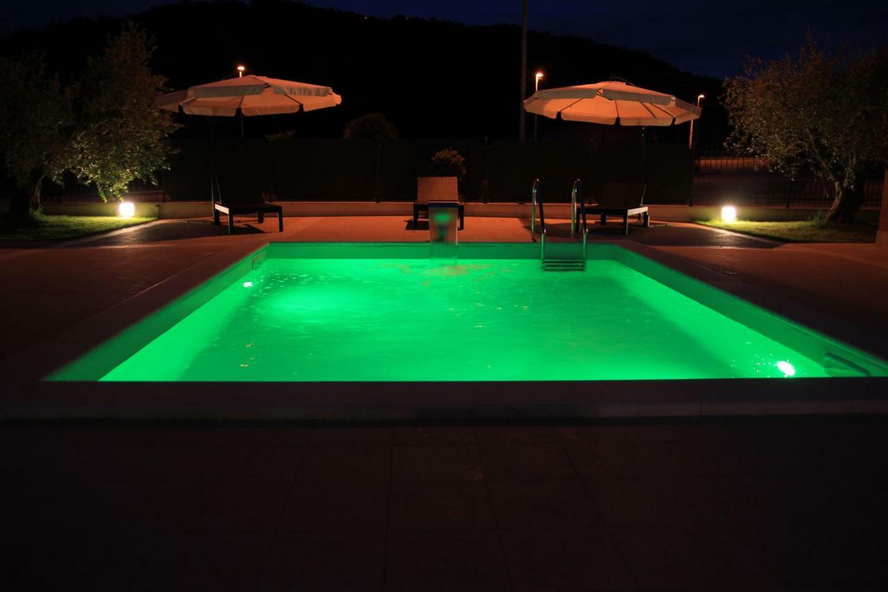 Residence Stella Del Gran Sasso Colledara Extérieur photo